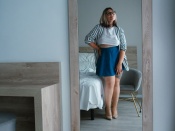 Naughty Kitty 's Pic 3 of Issue 735